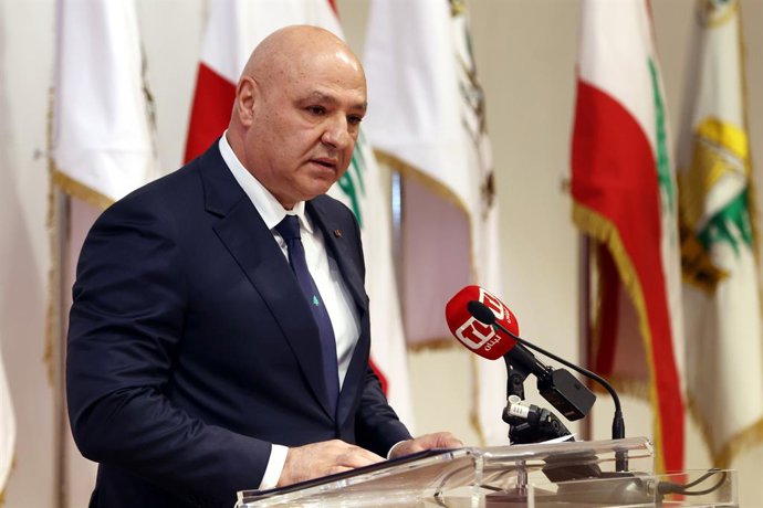 Archivo - Arquivo - 31 de julho de 2025, Beirute, Beirute, Líbano: O presidente libanês Joseph Aoun participa da comemoração dos mártires do exército em Yarzeh, Beirute, Líbano, em 31 de julho de 2025