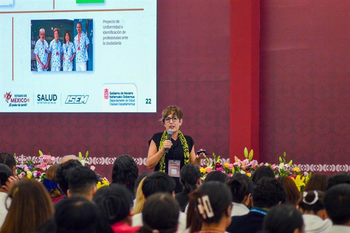 Archivo - La directora del servicio de humanización, Gema Ochando, en un momento de su intervención.