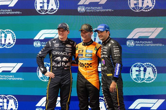 Max Verstappen, Lando Norris y Carlos Sainz, tras la sesión de clasificación del Gran Premio de Las Vegas de Fórmula 1