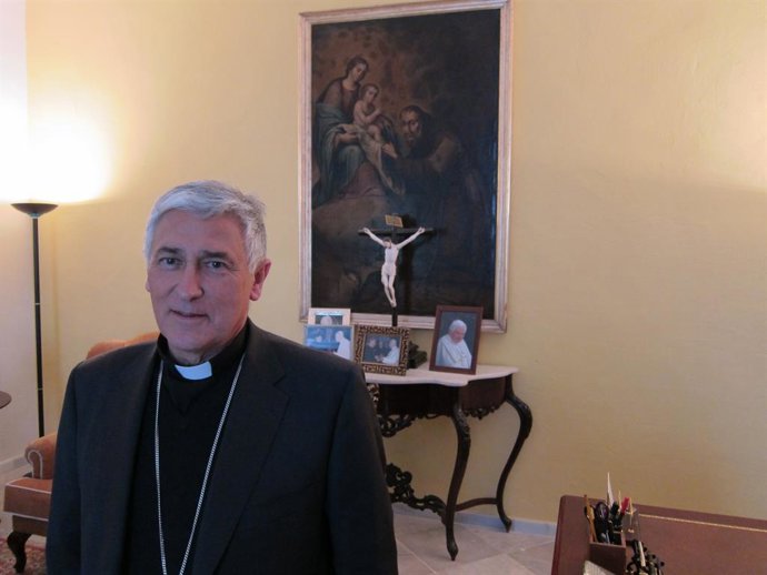 Archivo - Arxivo - El bisbe de Cadis i Ceuta, Rafael Zornoza Boy