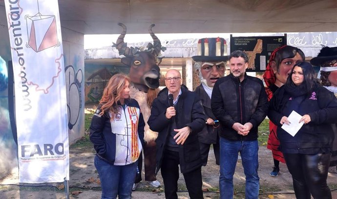 El concejal delegado de Deportes del Ayuntamiento, Félix Brocate, ha asistido al acto de inauguración del primer circuito permanente de orientación de la ciudad, ubicado en Parque Goya.