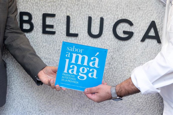 El Restaurante Beluga de la capital malagueña luce la placa de Sabor a Málaga.