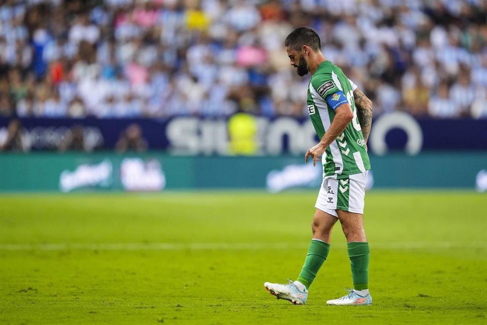 Archivo - Isco Alarcón con el Real Betis