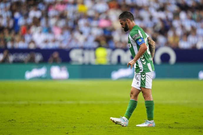 Archivo - Francisco 'Isco' Alarcon of Real Betis laments during XXXV Costa del Sol Trophy, football match played between Malaga CF and Real Betis at La Rosaleda Stadium on August 9, 2025, in Malaga, Spain.