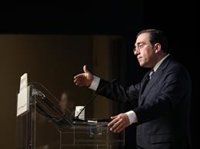 Albares advierte que la guerra de Rusia contra Ucrania no puede tener "premio" en el plan de paz de Trump