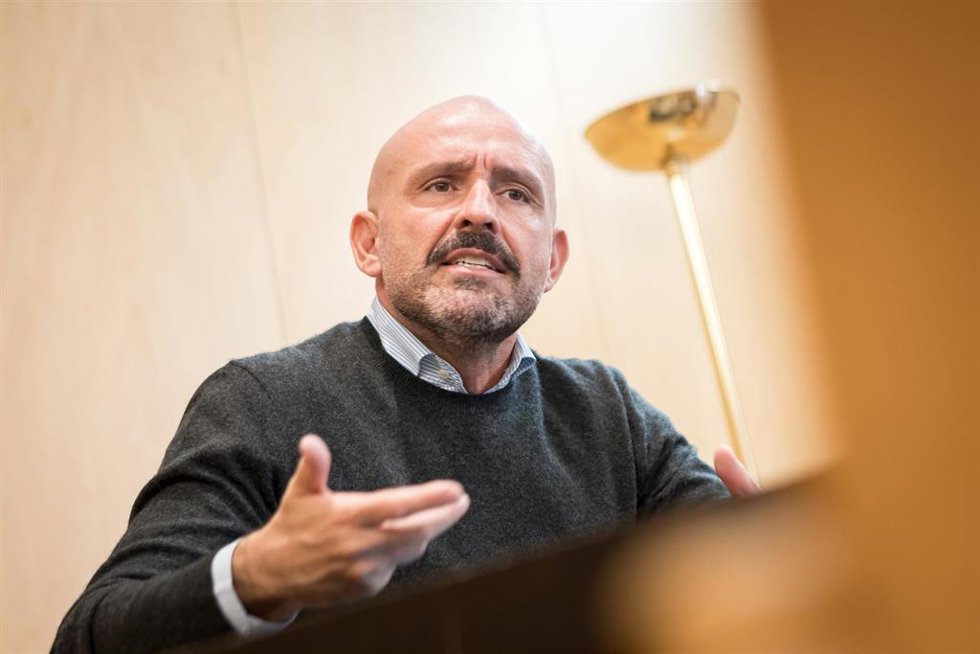 Jaime de los Santos (PP) sobre la pornografía: "No va de prohibir ese tipo de cine. Va de regularlo"
