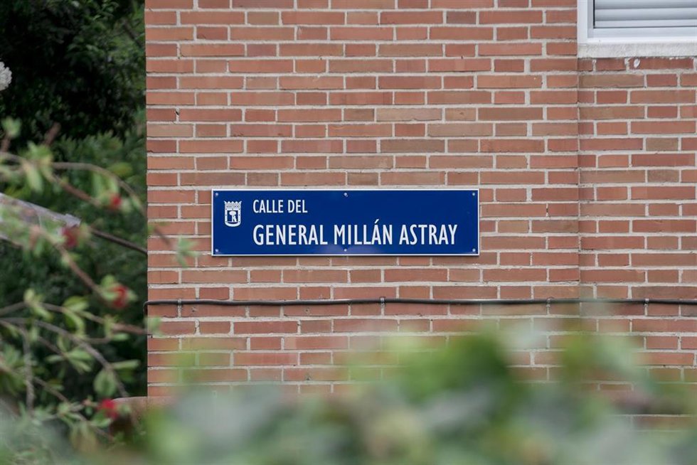 Archivo - Placa de la calle general Millán Astray el día en que ha sido recolocada, a 24 de agosto de 2021, en Madrid, (España).
