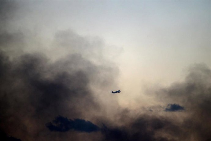 Archivo - Imagen de archivo de un ataque israeli contra el sur de Beirut