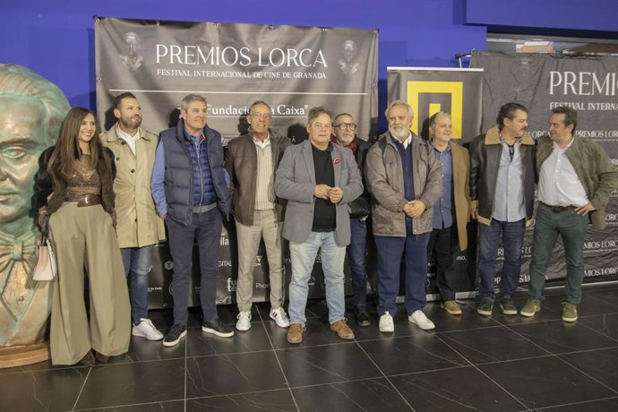 Imagen de familia de la proyección 'La Reina de España'.