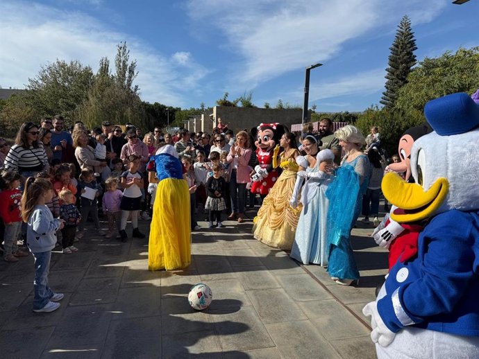 La concejala de Familia, Inclusión e Igualdad, Paola Laynez, en el Parque de las Familias.