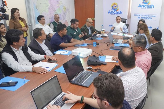 Reunión de técnicos del Midagri, ProInversión y el Gobierno regional de Ancash con representantes de países interesados en ejecuatar la obra Proyecto Especial Chinecas.