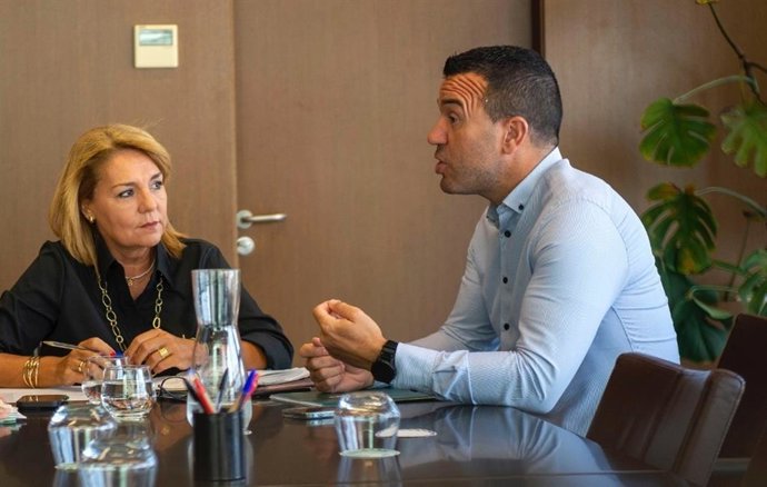 La vicepresidenta de la Generalitat Valenciana, Susana Camarero, y el presidente de la Diputación de Valencia, Vicente Mompó