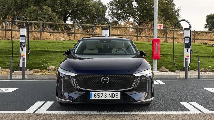 Mazda y Repsol se unen para impulsar la movilidad eléctrica con ventajas para sus clientes