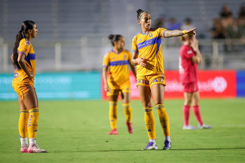 Archivo - La jugadora española Jenni Hermoso en un partido con Tigres, en México