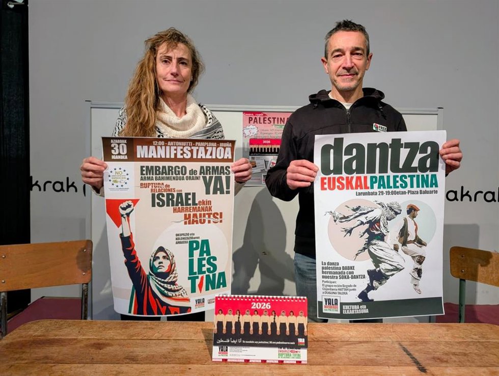 Lidón Soriano, portavoz de la plataforma Yala Nafarroa con Palestina, en una rueda de prensa.
