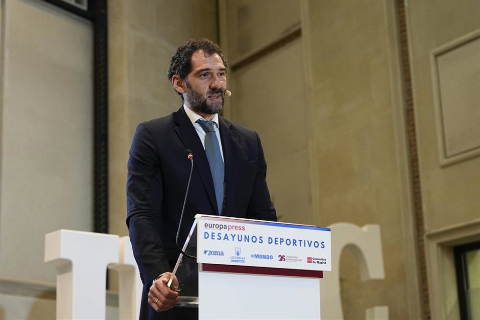 El presidente de FIBA Europa Jorge Garbajosa durante los Desayunos Deportivos de Europa Press