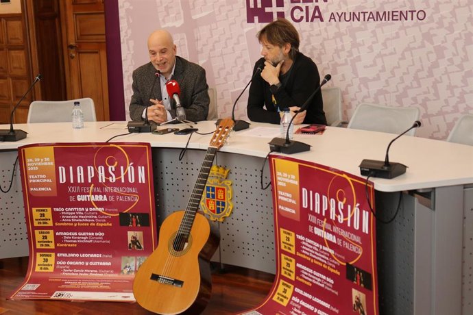 Carles Pons y Francisco Fernández durante la presentación de 'Diapasión'