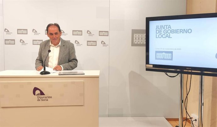 El presidente de la Diputación de Soria explica los asuntos de la Junta de Gobierno Local.