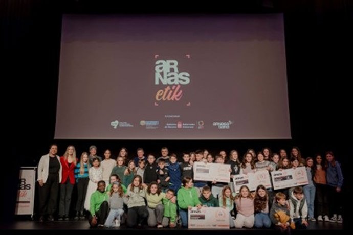 Aurreko urteko lehiaketako sari banaketa