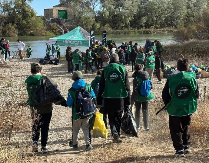 El neobanco impulsado por CaixaBank, ha puesto en marcha Fluye, un nuevo proyecto medioambiental que tiene como objetivo la retirada de residuos en ríos y cuencas hidrográficas de toda España.