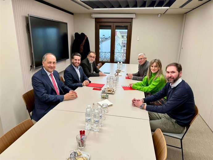 Reunión del PSOE con la FER