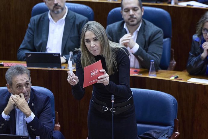 Archivo - La portavoz del PSOE en la Asamblea, Mar Espinar, durante un pleno en la Asamblea de Madrid