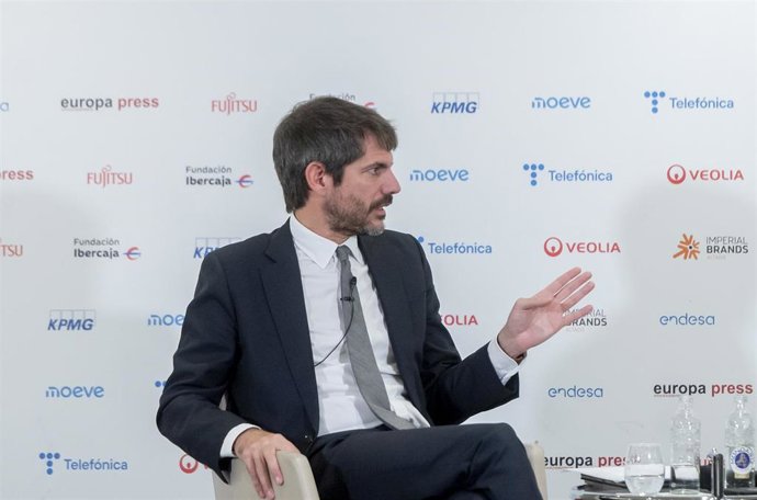 El ministro de Cultura, Ernest Urtasun, durante un desayuno informativo organizado por Europa Press, en el Hyatt Regency Hesperia Madrid, a 24 de noviembre de 2025, en Madrid (España).