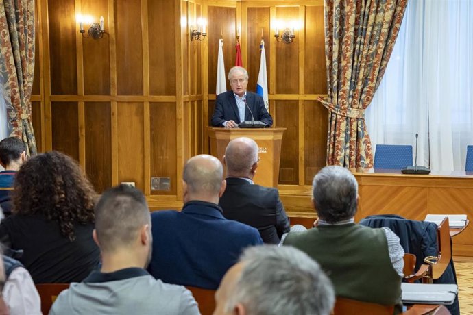 Arasti participa en las jornadas sobre modernización del comercio ambulante.