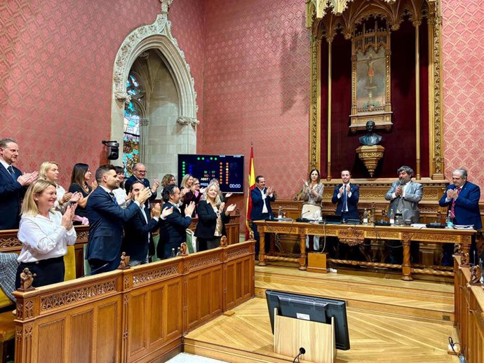 Momento del Pleno extraordinario del Consell de Mallorca tras la aprobación de los Presupuestos de 2026.