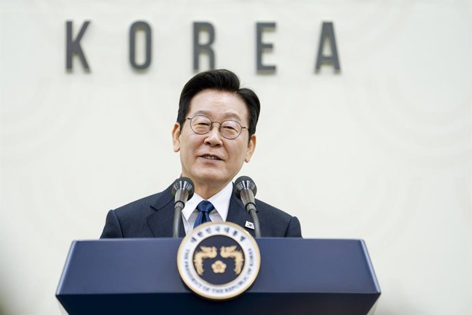 November 1, 2025, Gyeongju, Seoul, South Korea: LEE JAE MYUNG, President of South Korea, speaks at a press conference after the conclusion of the Asia-Pacific Economic Cooperation (APEC) Summit at the International Media Center