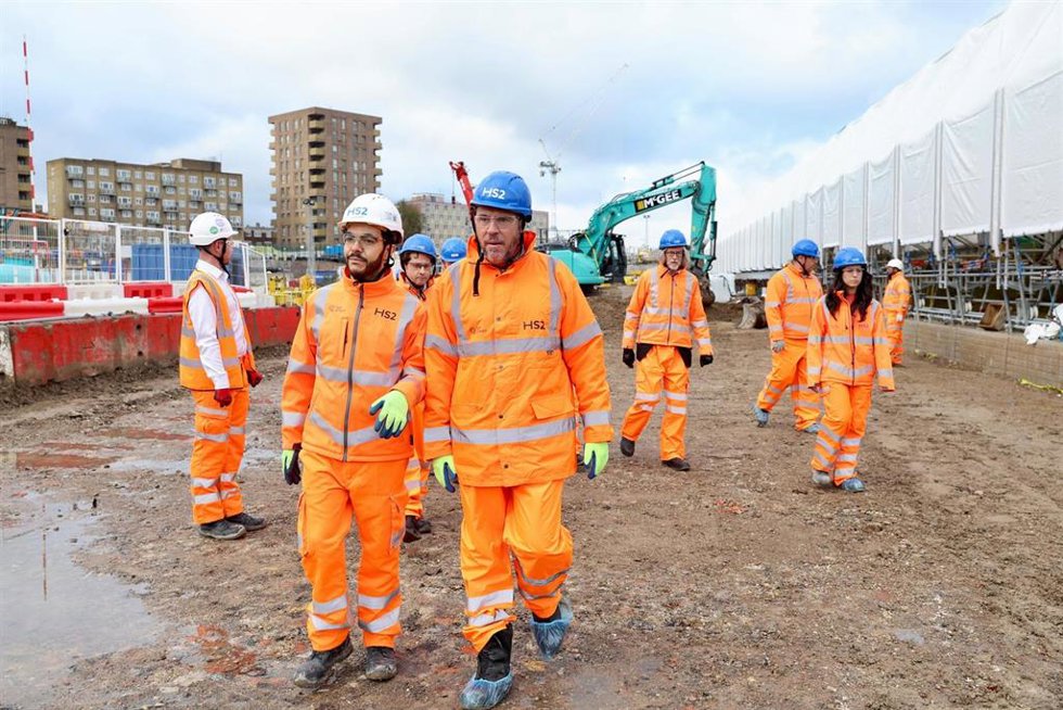 El ministro de Transportes y Movilidad Sostenible, Óscar Puente, en las obras de la alta velocidad en Londres