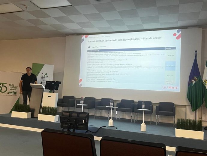 Presentación de las conclusiones en el proyecto sobre insuficiencia cardiaca.