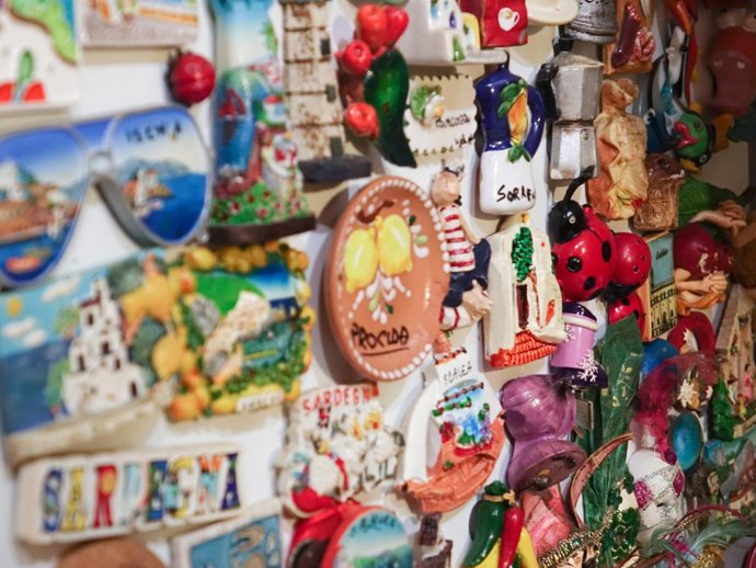 Imanes en una superficie