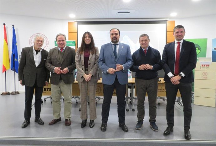 Jornada de aniversario '30 años de historia. Haciendo cultura preventiva', organizada de manera conjunta por la Consejería de Empleo, Empresa y Trabajo Autónomo y la Universidad  de Huelva.