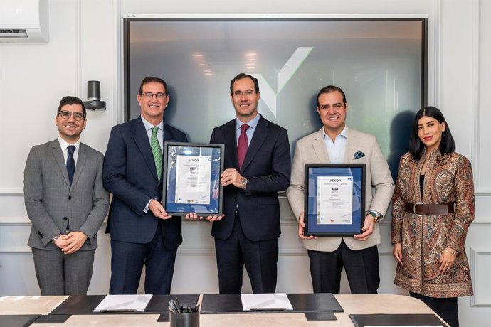 Viroque Energy reafirma su liderazgo en excelencia, cumplimiento y sostenibilidad con las certificaciones ISO 9001, ISO 14001 y UNE 19601