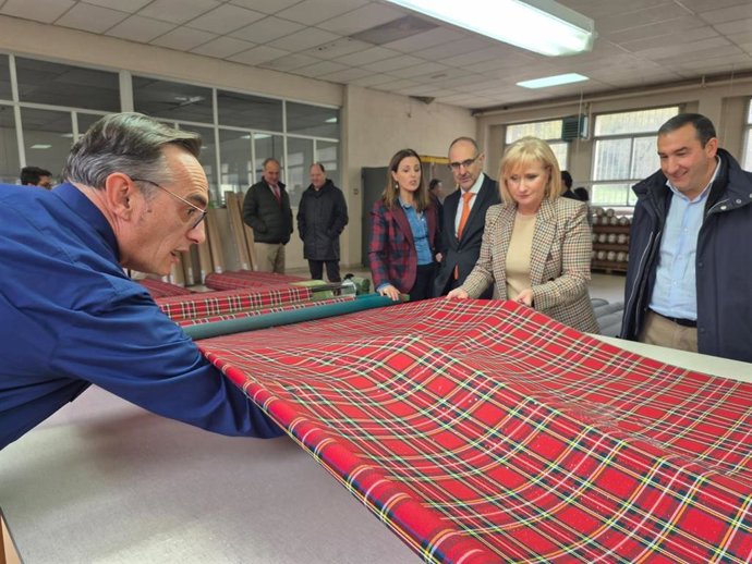 García durante su visita a Béjar, donde se va a dar un impulso al proyecto los 'Tipos de Bejar'.