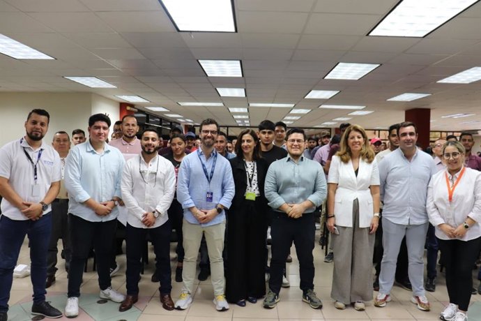 Proceso de selección de temporeros en Honduras por parte de Asaja-Huelva.