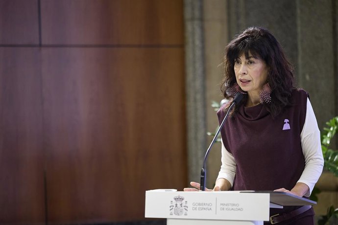 La  ministra de Igualdad, Ana Redondo, presenta la campaña institucional con motivo del Día Internacional de la Eliminación de la Violencia contra las Mujeres, a 24 de noviembre de 2025, en Madrid (España). Madrid se prepara para conmemorar un año más el 