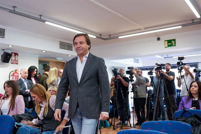 El secretario general del PP de Andalucía, Antonio Repullo, a su llegada el pasado viernes a la sede provincial del PP de Almería.