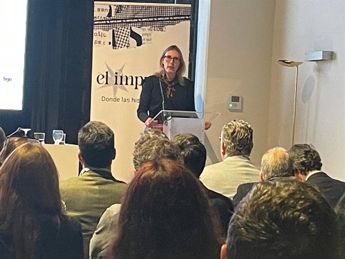 La viceconsejera de Universidad, Investigación e Innovación, Lorena Garrido, durante su intervención en el acto de presentación de 'El Impulsor',