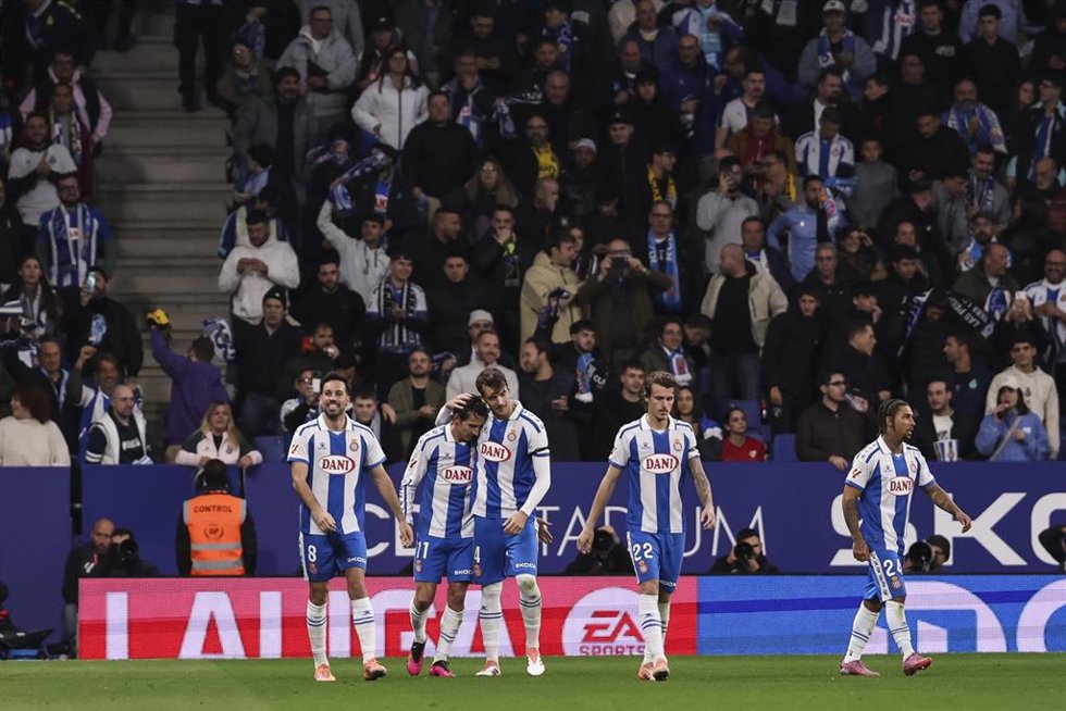 Pere Milla celebra su gol en el RCD Espanyol-Sevilla FC