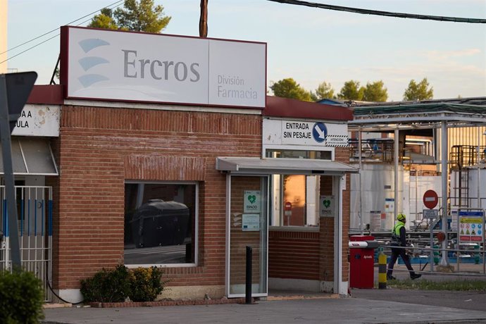 Archivo - Fachada de la sede de Ercros, en Aranjuez, Madrid (España). El Consejo de Ministros ha autorizado "sin condiciones" la oferta pública de adquisición de acciones (OPA) voluntaria del grupo italiano Esseco sobre Ercros.
