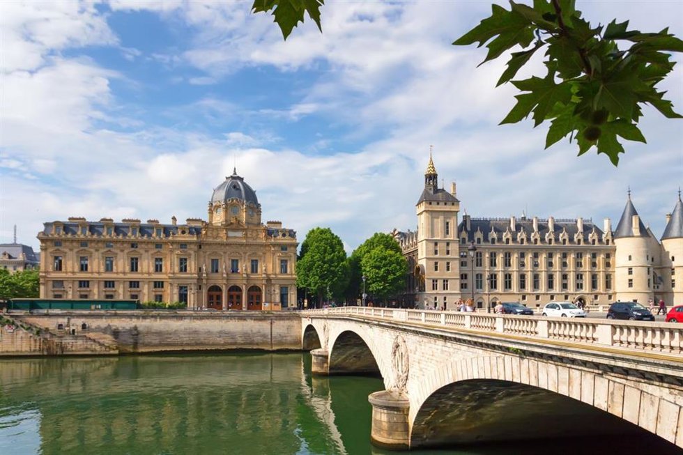 París.