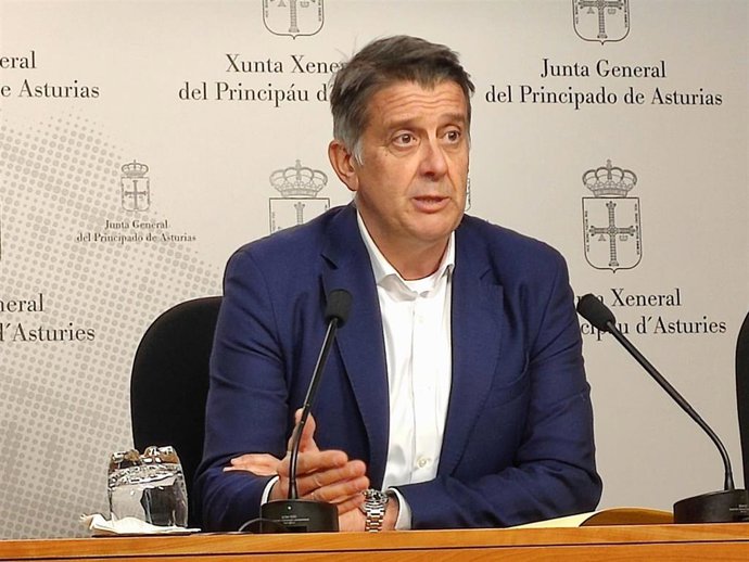 Archivo - El diputado del PP en la Junta General del Principado, Manuel Cifuentes