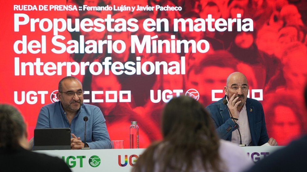Fernando Luján, vicesecretario general de Política Sindical de UGT, y Javier Pacheco, secretario de Acción Sindical y Transiciones Estratégicas de CCOO