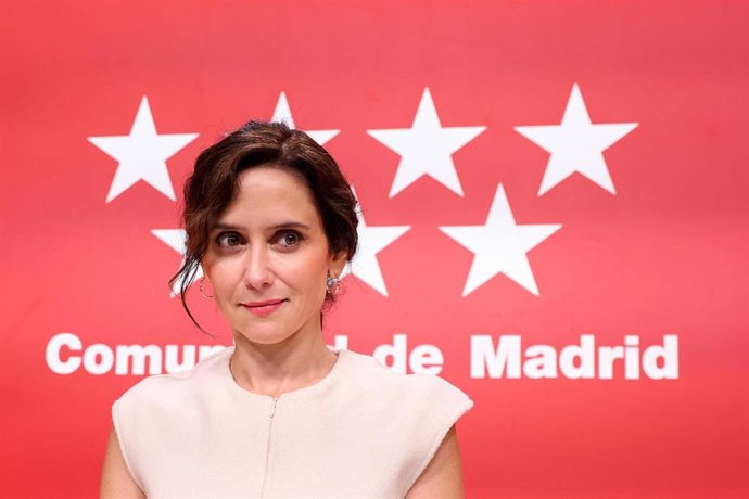 Imagen de recurso de la presidenta de la Comunidad de Madrid, Isabel Díaz Ayuso, compareciendo ante los medios de comunicación.