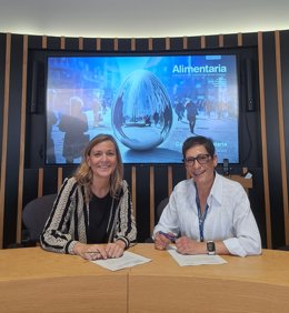 La presidenta de Produlce, Olga Martínez, i la directora d'Alimentaria, Anna Canal