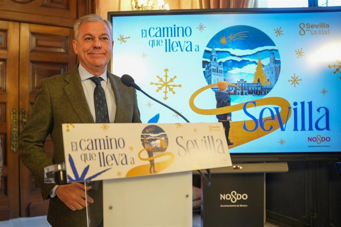 El alcalde de Sevilla, José Luis Sanz, en una rueda de prensa en el Ayuntamiento de la ciudad.