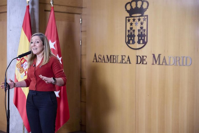 Imagen de recurso de la secretaria de Igualdad del PSOE-M dando declaraciones en la Asamblea Lorena Morales.