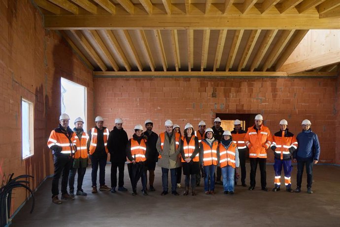 El consejero de Desarrollo Rural y Medio Ambiente, José Mari Aierdi, visita las obras del nuevo Centro de Recursos Forestales de Navarra.
